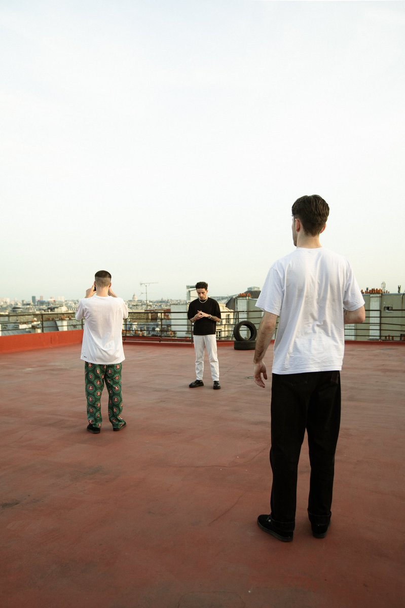 <a href="/nightonearth_tv/">night on earth</a>