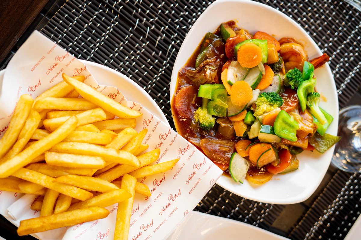 NobleChef_gh's tweet photo. Tag someone you’d share this with 👀
#noblechef #foodporn #foodie https://t.co/zlGQ0T1q4g