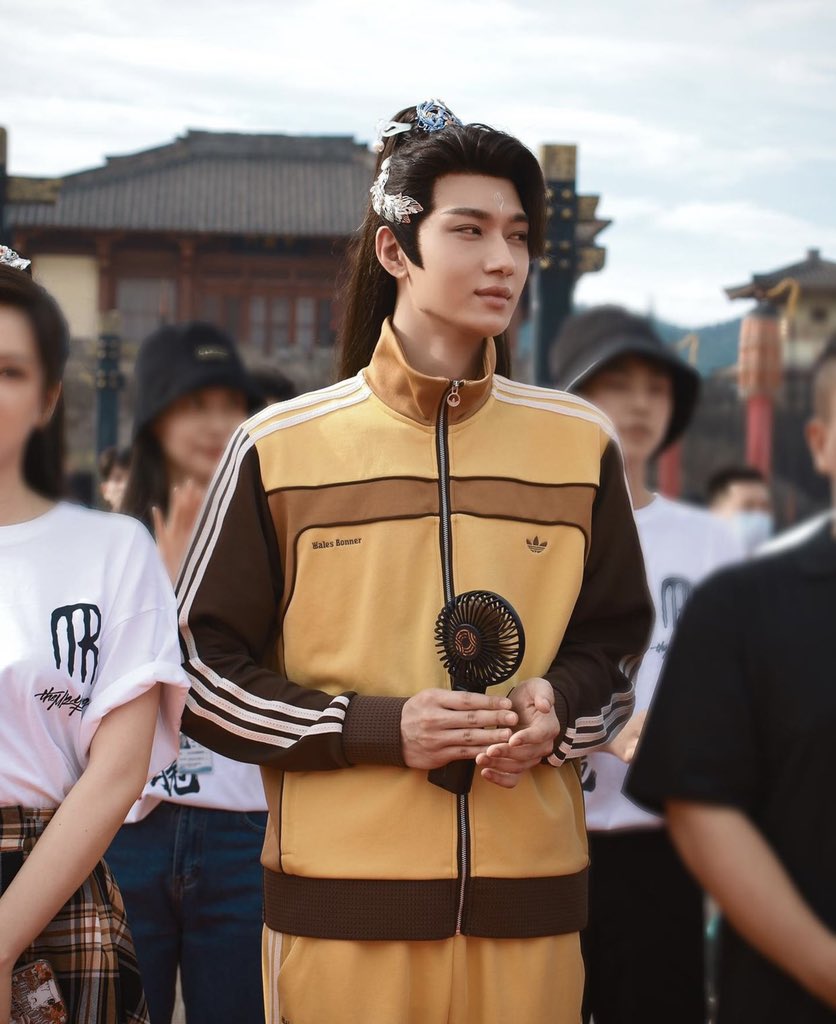 dolgolaeui's tweet photo. Run Chen #runchen #chenziyou #陈子由 #dearprince #theemergenceoffirstlove #thecentimeteroflove #thedetective #oncegivenneverforgotten #oppa (please follow his official Instagram account - run_915) https://t.co/pJqcdfBYq5
