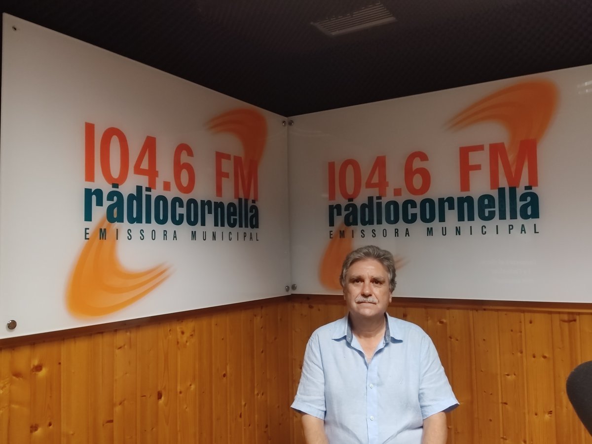 radiocornella's tweet photo. 📣El professor cornellanenc Eugenio Alejandre rep el premi #FPCAT21, atorgat per l'Agència de Formació Professional de la Generalitat.🎖️ Alejandre s'acaba de jubilar després de tota una vida professional vinculada a l'@iesteveterradas.
Més detalls aquí:
🔗https://t.co/YlubP59xmV https://t.co/ivPuiEhIRs