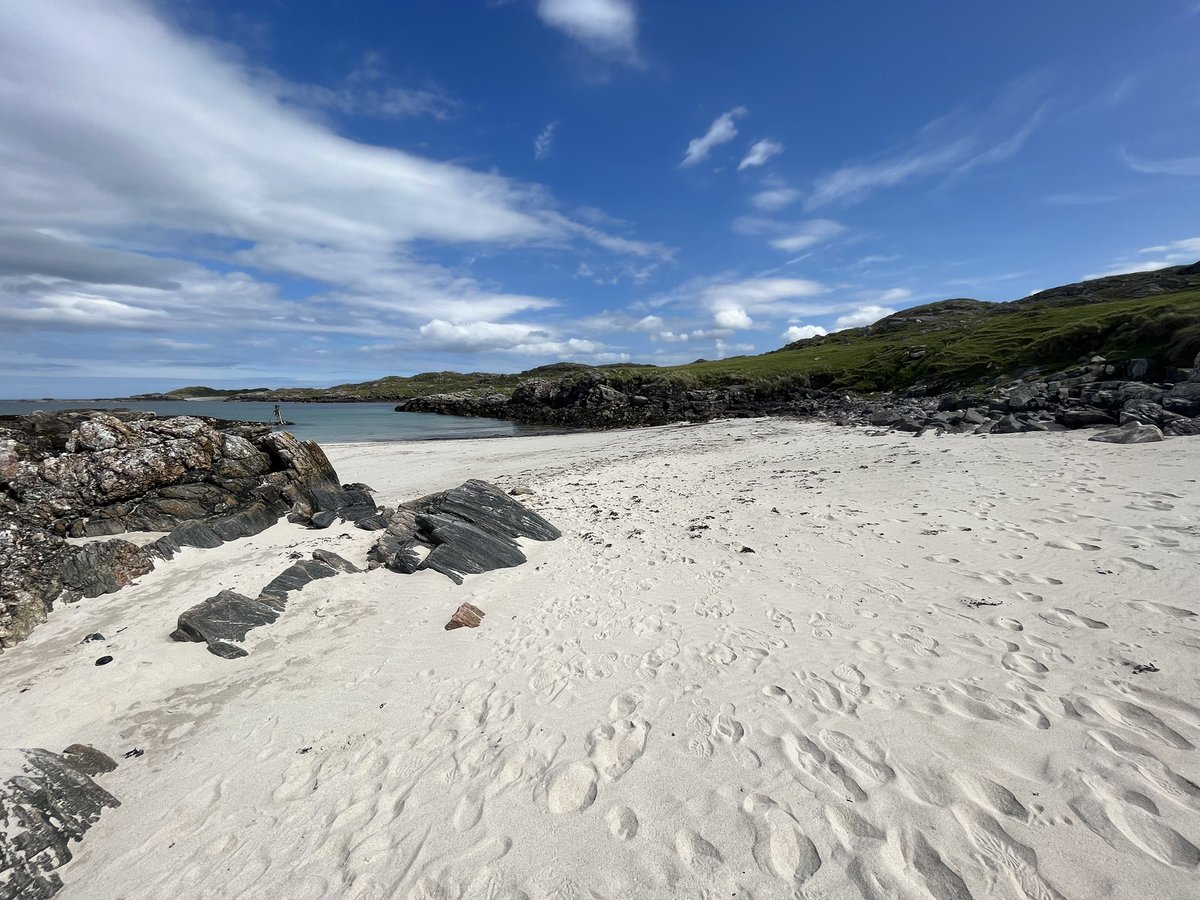 SolwayTours's tweet photo. A few of our favourite photos from our week long tour on the Isle of Lewis and Harris last week! #SolwayTours #GuidedHistoricTours #MultiDayTours #BespokeTours https://t.co/5egniQExXR