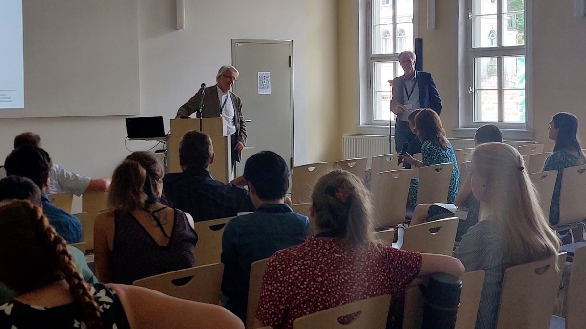 theBASIC_LAB's tweet photo. Prof. Werner Greve (#uniHildesheim) gave an enlightening keynote during this year's #CELISE Workshop. Absolutely delighted to learn about so many interesting projects during the poster session: https://t.co/jW1WVgEqHi https://t.co/X9kGJlrGJ8