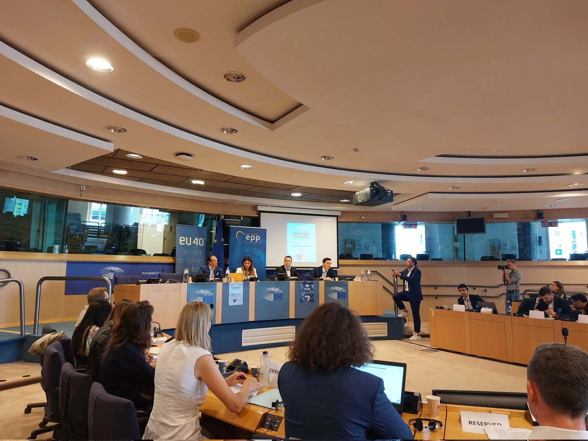 micheclb's tweet photo. Always happy to join the @healthparl plenaries! Started several years ago as an attendee, then as a EHPer, then, today, as a speaker. Look forward to share some thoughts on the work of the committee on wellbeing of #healthcareworkers 👨‍⚕️

@TomislavSokol @susanasolisp @DaRold_Ale https://t.co/ExtG0ApS0G
