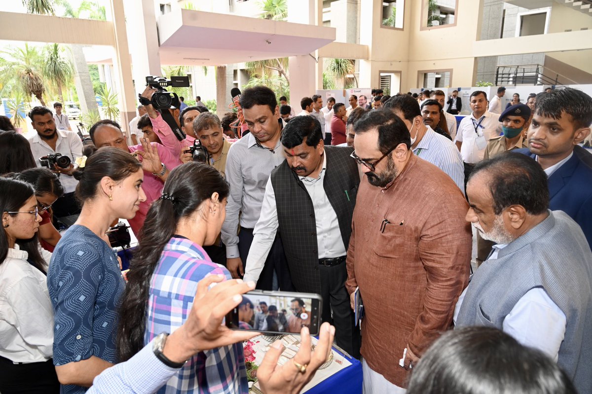 adit_cvmu's tweet image. 