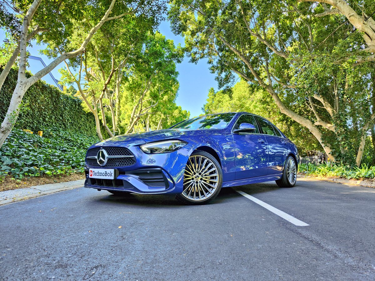 TechnoBokMedia's tweet photo. Produced on Mzansi 🇿🇦 soil, this week we spending time with the striking @MercedesBenz_SA Mercedes Benz C-Class #MBSA #CClass #BuiltInSA https://t.co/7S2ZlqIWaA
