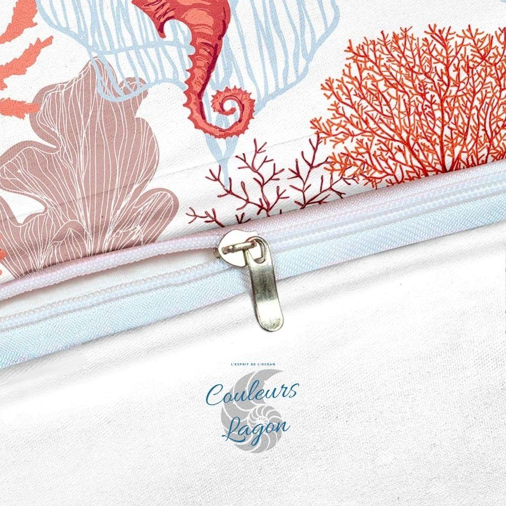 couleurs_lagon's tweet photo. 🤔Décoration maison😍 
🌊Housse de couette 3 pièces BLANC ROUGE Hippocampes Gorgones🐬 
https://t.co/244WK2DjHl 
🔥92.58 EUR🔥 
Housse avec Zip et Taie d'oreiller 
Housse de coussin
Microfibre Haute Qté A+++ 
#bleu #couleurslagon #blanc #3pieces #corail #collectionocean 
#deco... https://t.co/TJNztx0FE6