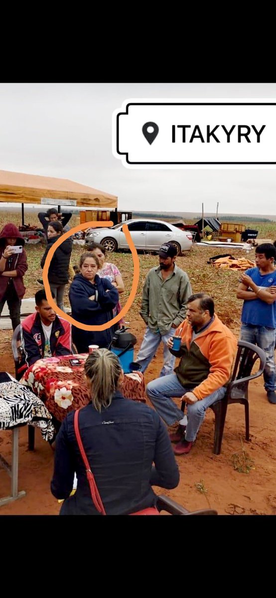le_hovy's tweet photo. Los nativos que defiende #kencho tienen tierras, auto y cel de 12 mill. https://t.co/Ui7XndDsWj