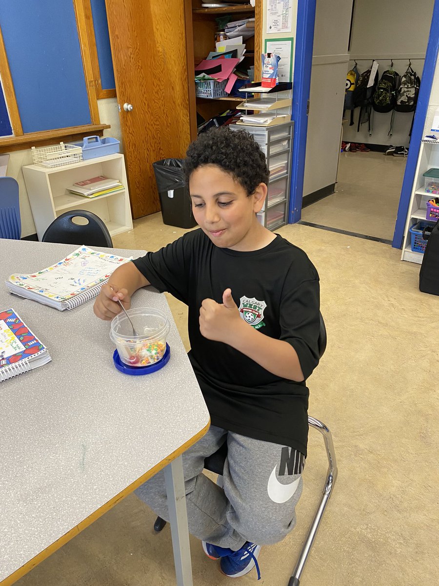 Ice Cream Sundaes on a hot summer day! What a great way to end our school year! ❤️🎉 <a href="/BelParkCBE/">Bel-Park School CBE</a>