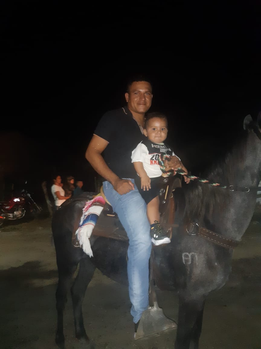 GermnAndrsMore2's tweet photo. Lo mas hermoso de papá😍😍😍 https://t.co/cIOpJwDpyd
