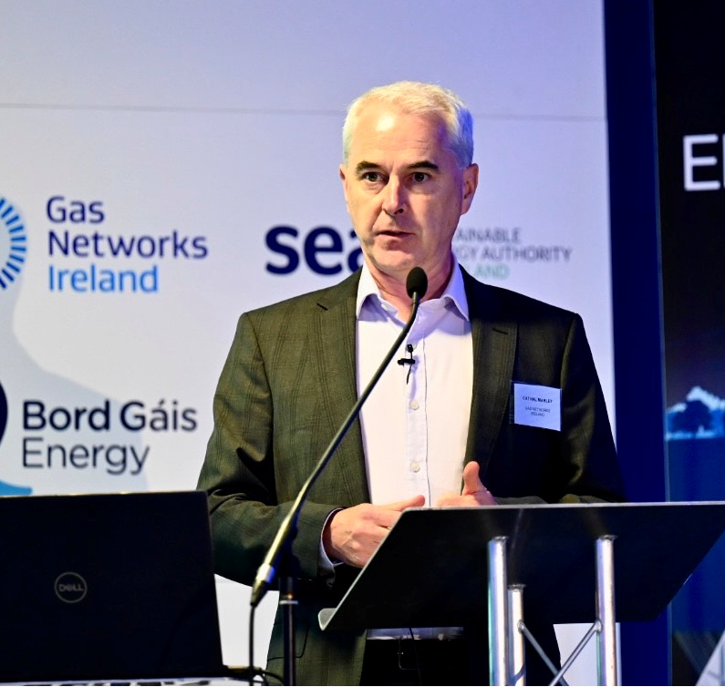 eolasmagazine's tweet photo. Cathal Marley, CEO of @GasNetIrl, emphasises that "green hydrogen is a long way off at scale", and insists: "Biomethane is here and now… If Denmark can do it, we can do it as well…," adding: "We have already injected biomethane into the national gas network."
#EnergyIreland https://t.co/p4UaSkuV6m