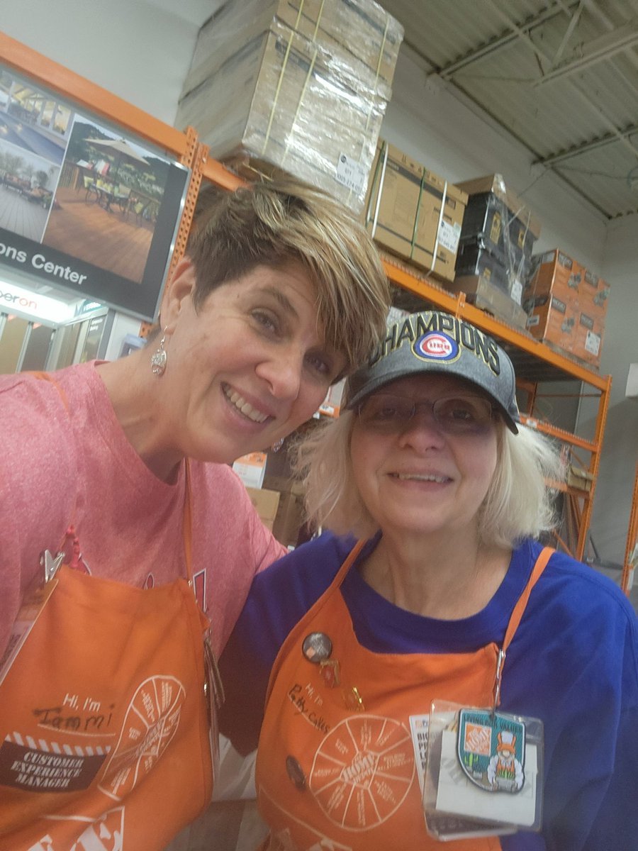 tammiflower's tweet photo. Spirit week! Everyone loves sports day! @HomeDepot3027 https://t.co/KG4caU1Vcc