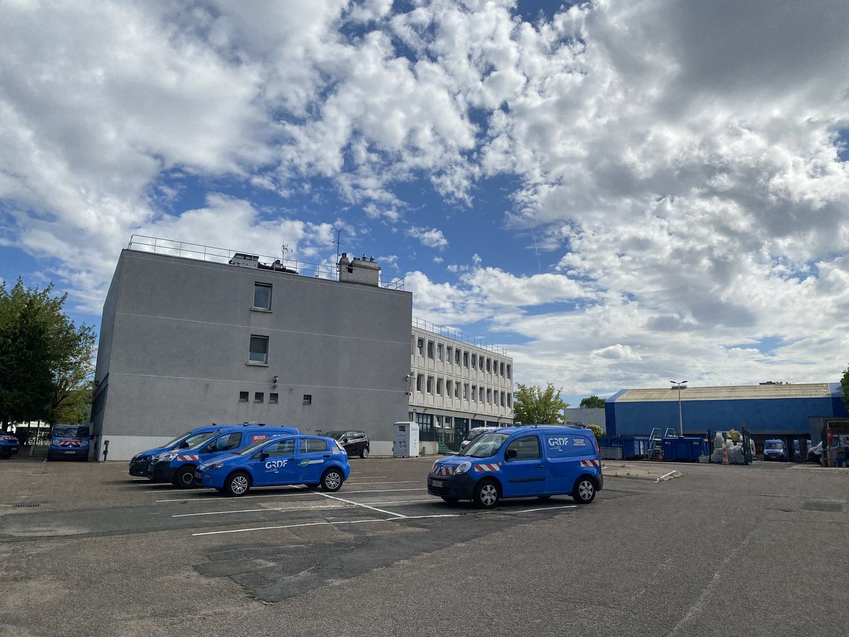 Caroline Massat tweet media