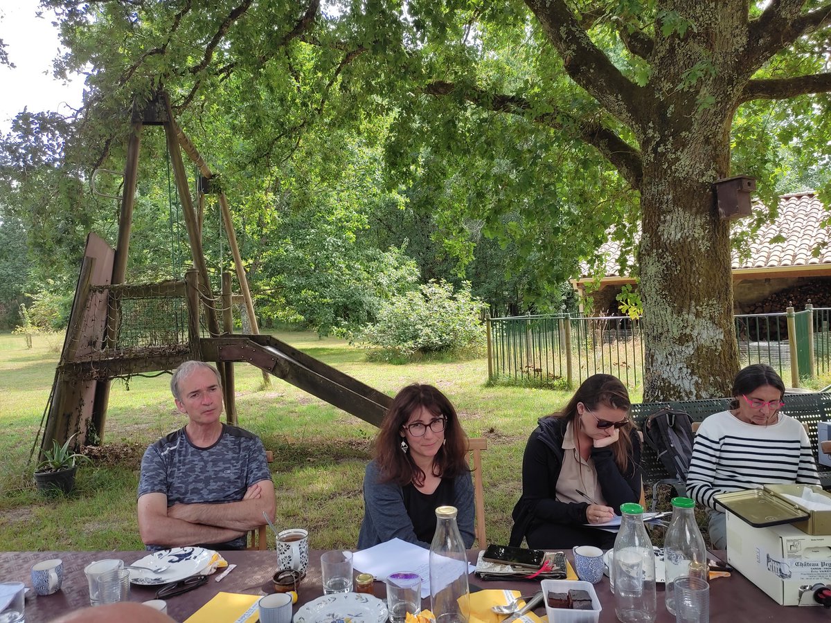 DominiqueLaud's tweet photo. Dernier CD 2021-2022 à Clérac chez l'un de nos piliers Pascal Priouzeau délégué secteur Jonzac 👋🙏💪40 ans de militantisme.Bilans perspectives+convivialité et plaisir autour du projet #USEP17👋🙏 à nos délégués de secteur pour leur militantisme.@cpdeps17 @DSDEN17 @usepnationale https://t.co/43rBLWumyV