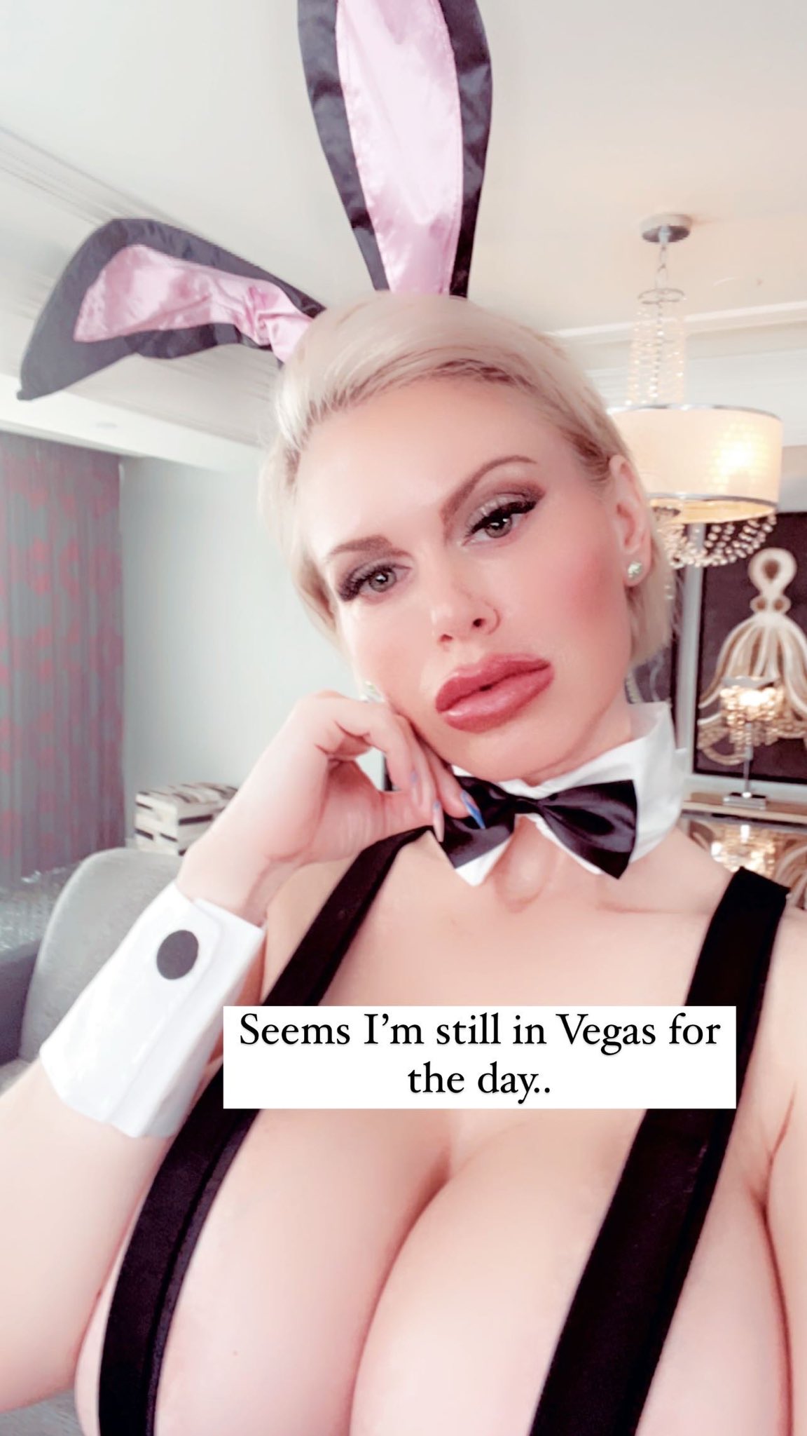 Casca Akashova• cascafans.com• on Twitter: "Still@in Vegas .. https://t