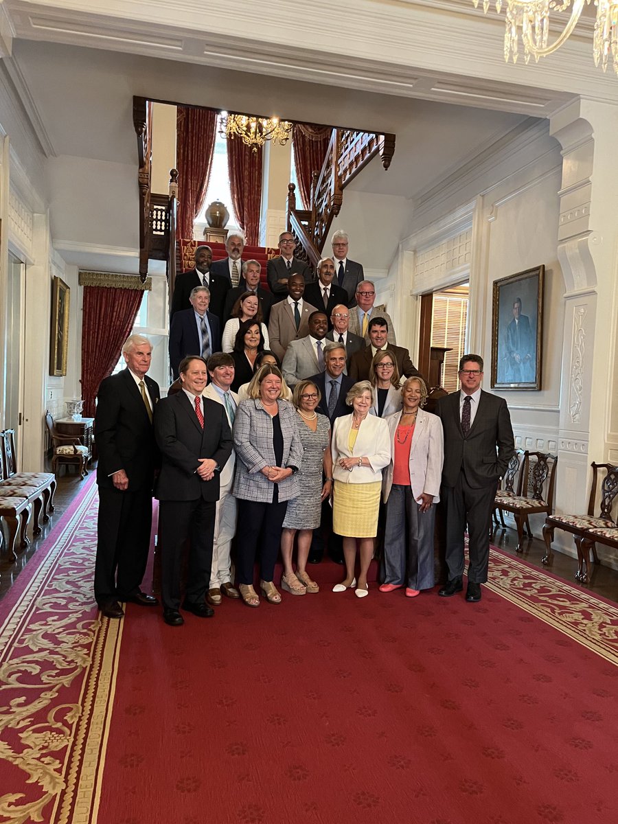 Esther Manheimer (@esthermanheimer) on Twitter photo Getting the band back together. It’s been awhile since we’ve last visited the Governor. <a href="/Metromayors/">Beau Mills</a> Getting the band back together. It’s been awhile since we’ve last visited the Governor. <a href="/Metromayors/">Beau Mills</a>