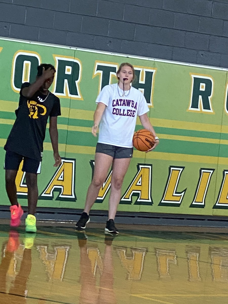 When <a href="/catawba_wbb/">Catawba Women’s Basketball</a> partners with <a href="/CatawbaMBB/">Catawba Basketball</a> great things happen! #TeamWorkMakesTheDreamWork <a href="/CatawbaCollege/">Catawba College</a> #CampLife #TeamCamp <a href="/CatawbaIndians/">Catawba College Athletics</a> <a href="/mary_spry25/">Mary Spry</a> <a href="/wilsonballer_30/">Saniya Wilson</a>