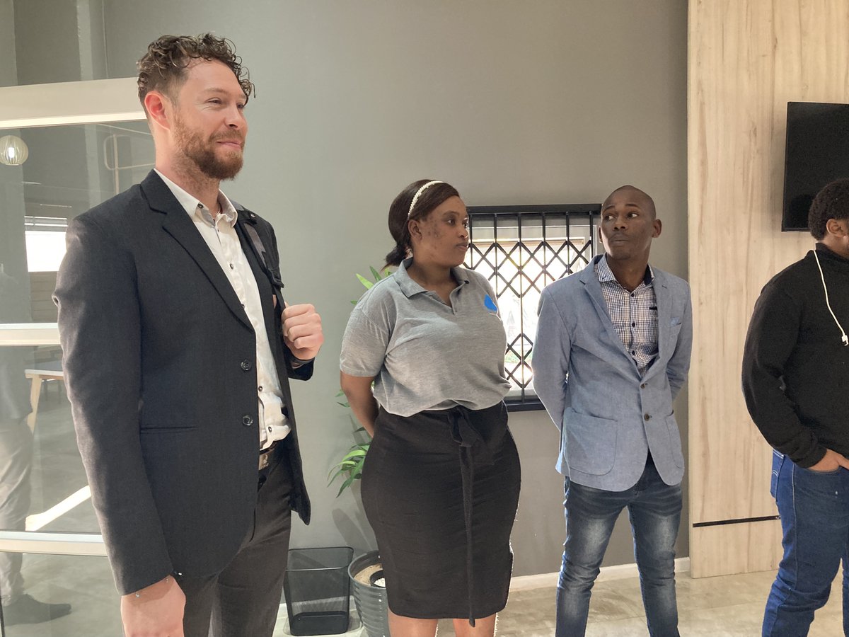 InnovateDurban's tweet photo. Today we hosted the  2022 INNOVATE DURBAN PITCHING DEN.A very exiting day indeed!
#InnovateDurban
#UNDP
#rebuilding
#PitchingDen
#Innovators
#GameChangers
#GlobalThinkers https://t.co/B3uTNo50w6