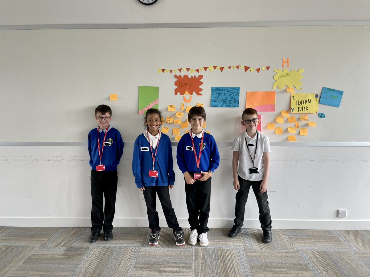 Rosslyn_Park's tweet photo. So proud of our Year 4 Primary Parliament today! We had an exciting start by travelling by tram to Loxley House and then met up with lots of other schools to talk about healthy cities. We presented our findings gave our opinions too! #democracy @MyNottingham @TransformCEO https://t.co/8ZTuG4WNwv