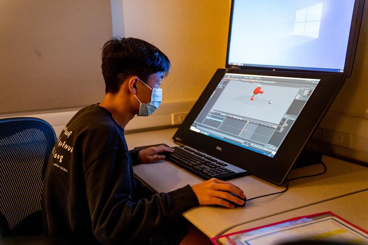 RinglingPC's tweet image. Learning how to make the next best animation 😎 #RinglingPC22