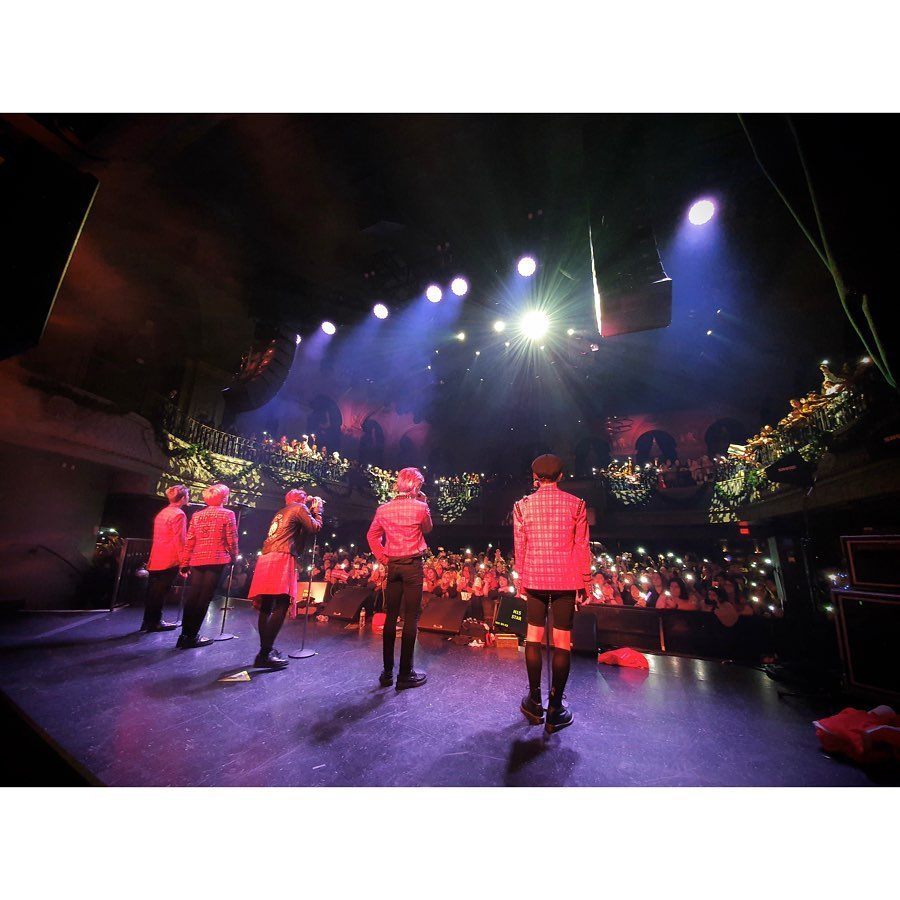 ACEtagram_7's tweet photo. 191221

[#ACE_PHOTO] 📸
⠀
A.C.E CONCERT
[UNDER COVER : AREA US]
⠀
2019.12.20 #9 SAN FRANCISCO CHOICE 💗
See you again !
⠀
#ACE_CONCERT
#UNDERCOVER_AREA_US
#ACEinSanFrancisco
⠀
#ACE #에이스 #삐딱선 #SAVAGE
#준 #동훈 #와우 #김병관 #찬
#JUN #DONGHUN #WOW
#KIMBYEONGKWAN #CHAN https://t.co/zhjP7UXGMv