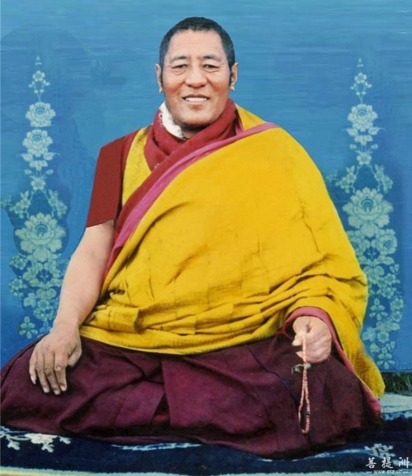PowerofMindBook's tweet photo. His Holiness Jigme Phuntsok Rinpoche. Khentrul Rinpoche’s root teacher. ☀️🙏🏼☀️ On IG: @hhjigmephuntsok
#jigmephuntsokrinpoche #jigmephuntsok #khentrullodrothaye #khentrulrinpoche #rinpoche #katogcholing #nyingma #nyingmapa #powerofmindbook @PowerofMindBook #mind #lojong #wisdom https://t.co/6at7nUGbPM