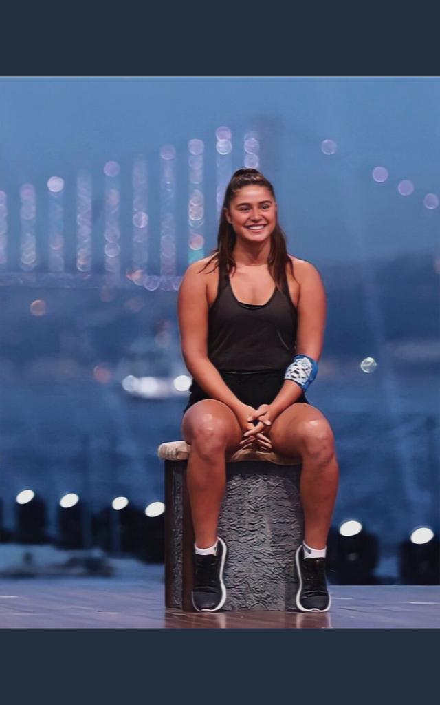 crazyyleaderr's tweet photo. Yarım kalan bir hikayemiz var bu akşam tamamlama zamanı 🔥🔥
#SurvivorAllStar2022 | #ayseyuksel | #ayfc https://t.co/Lujlp5p7oQ