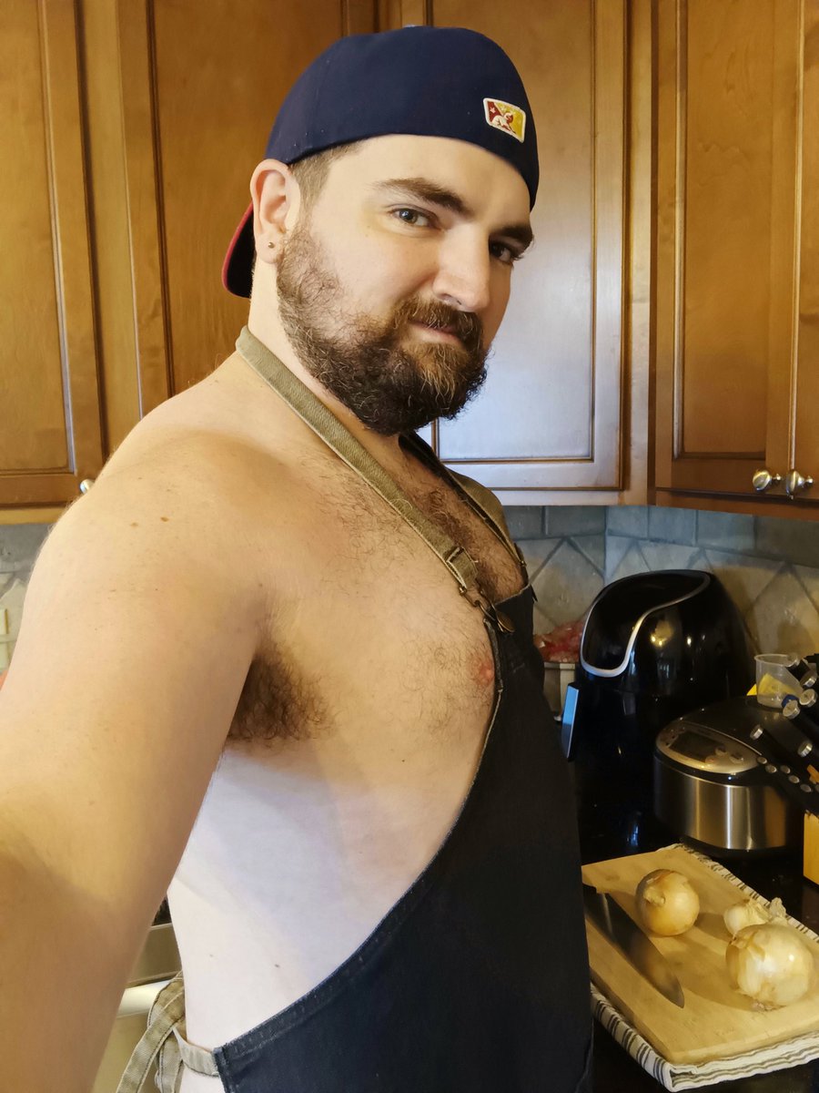 himbo210's tweet photo. POV: The pantless good little domestic boy woke you up with the smell of somethings braising in the kitchen.

(This is my advertisement of being your maid for 🍆or🍑) https://t.co/5SjgpNYbS1