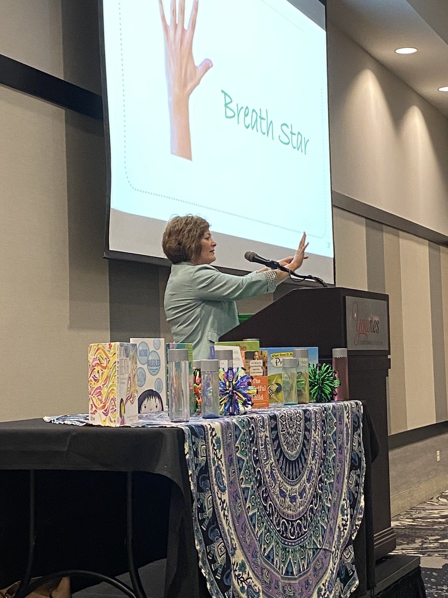 Jaclynn Foged tweet media