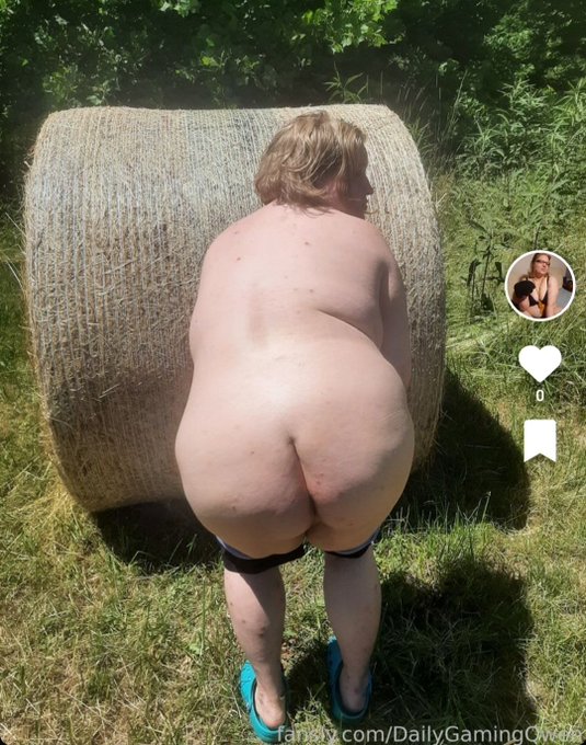 We can do it in the hay field. Follow my Fansly for free for another pic from this set  https://t.co/ny9Tw7Hcr6 #boobs<a href="/tag/ass"class="tags"><span>#ass</span></a><a href="/tag/boobs"class="tags"><span>#boobs</span></a><a href="/tag/publicflashing"class="tags"><span>#publicflashing</span></a><a href="/tag/outdoorflashing"class="tags"><span>#outdoorflashing</span></a><a href="/tag/outdoorplay"class="tags"><span>#outdoorplay</span></a>