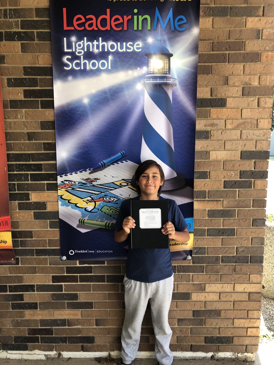 Owen getting his Leadership Award! #leadlikeaShepherd ⁦<a href="/FMCSD/">FMCSD</a>⁩