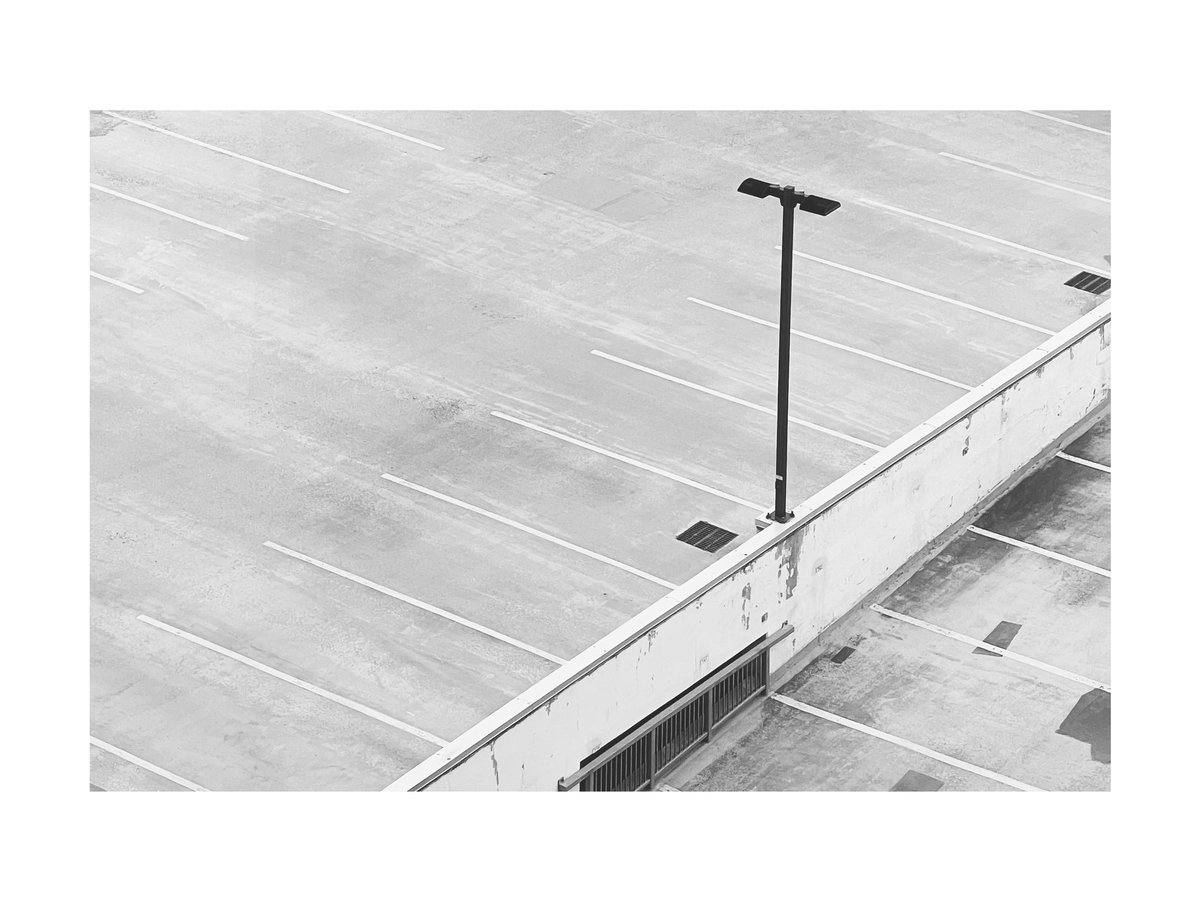 michaeljpblatz's tweet photo. free parking #winnipeg #streetphotography #parking #mbphoto https://t.co/f2qb5Q58W5
