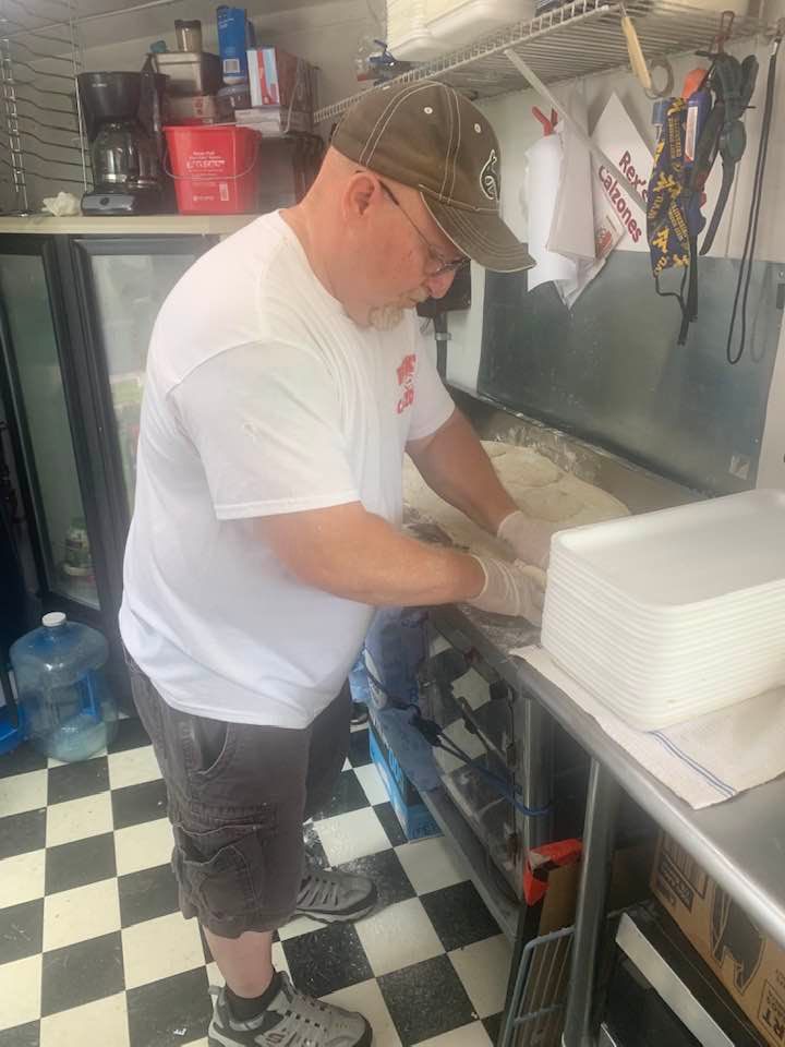 WVMSACF's tweet photo. Rex's Calzones 👉 where it's all about the dough!

Grab a delicious calzone and more at the 60th Mountain State Art &amp; Craft Fair!
🗓July 1-3, 2022
📍Cedar Lakes Conference Center, Ripley, WV
👉https://t.co/nRFblONLA6

#msacf #westvirginia https://t.co/GHOFQ56JWG