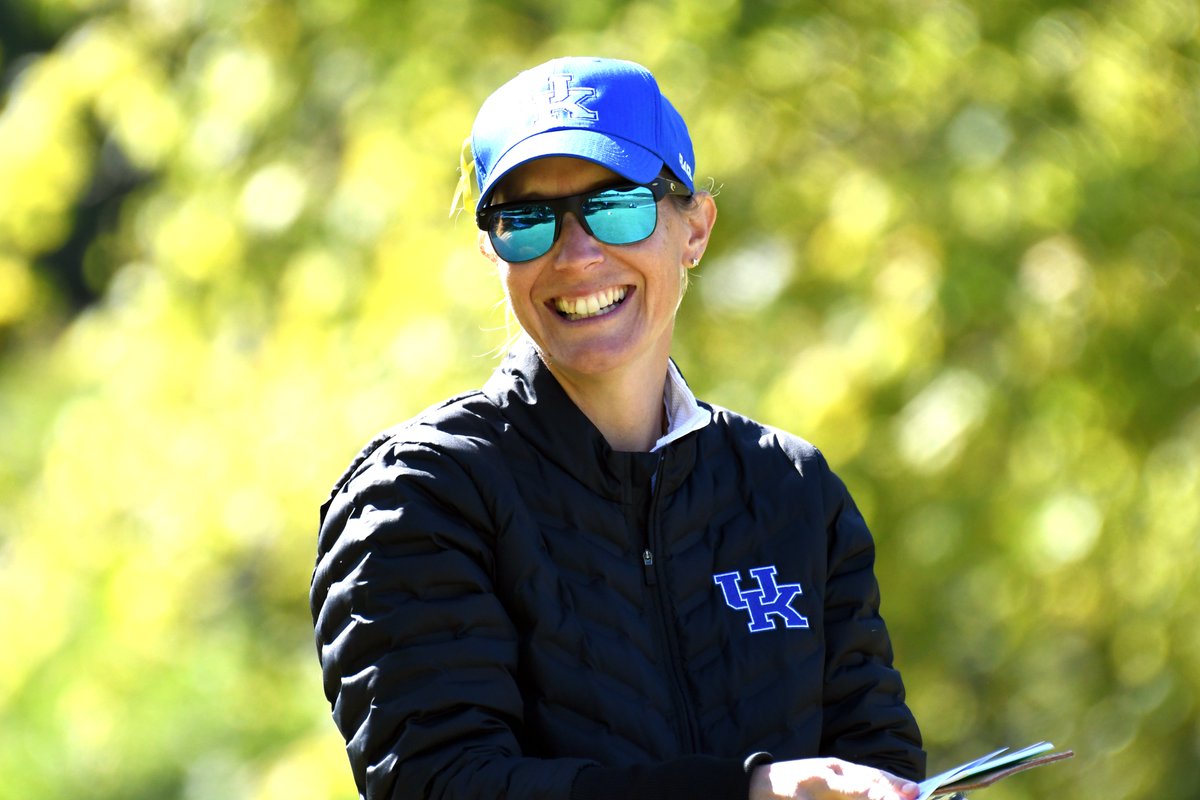 Sending ✨good vibes✨ to <a href="/UKCoachGolda/">Golda Borst</a> this weekend, as she helps lead Team International at the <a href="/ArnoldPalmerCup/">Arnold Palmer Cup</a> at Golf Club de Genève July 1-3.

#APCup ☂️😻
