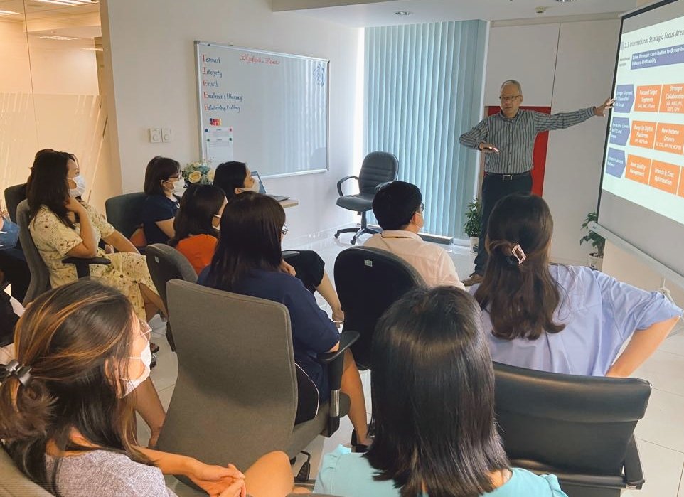 mikey59100's tweet photo. Great to be able to interact deeply with an engaged audience! https://t.co/0HyGsEeeO2