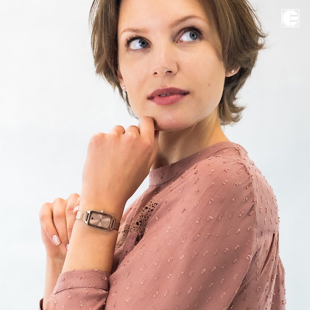 Oui and Me, the touch for all the seasons. Get your look! 🌸🌼🌷

#ouiandme #fashionblog #sustainablefashion #ecochic #watcheslover #ouiandmewatches #lookoftheday #lifestyle #womenlifestyle #watchlifestyle #watchjewel #nature #earth #buylocal #fyp #watchoftheday #watchsale