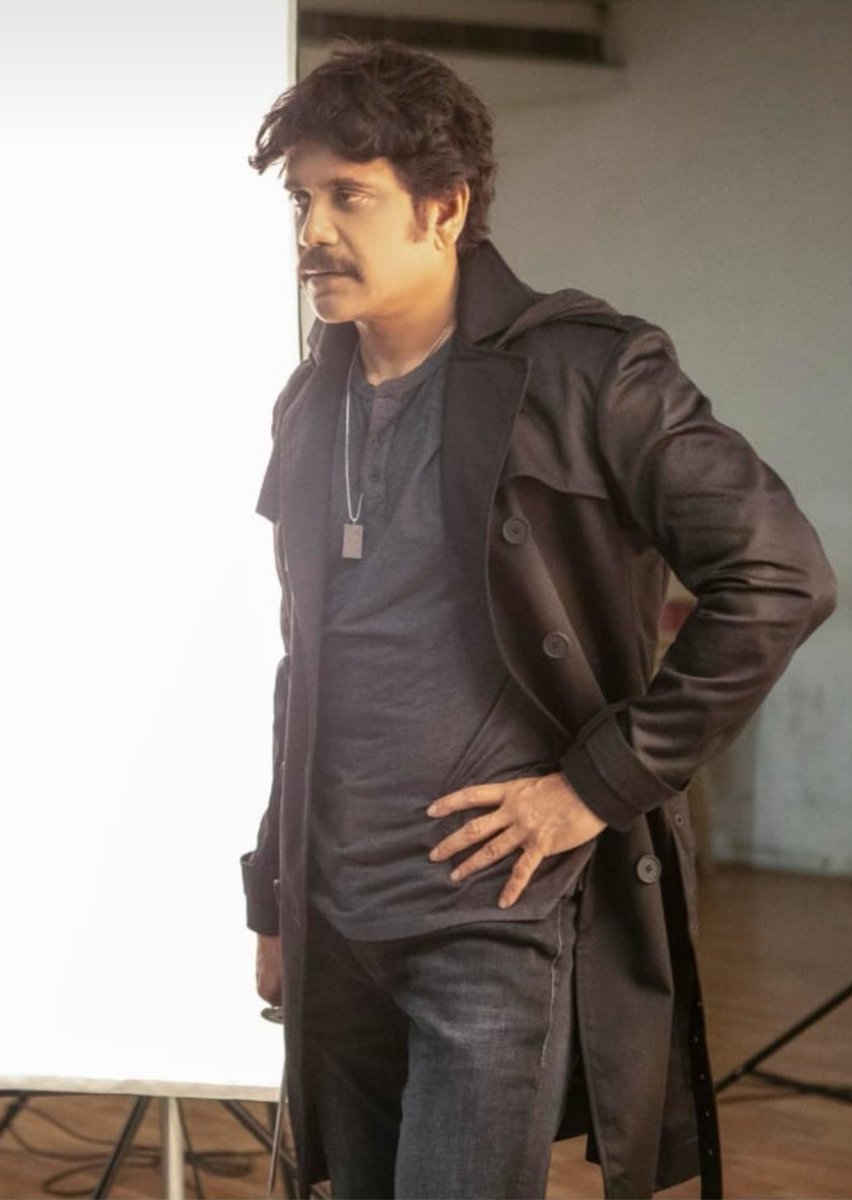 Chayakkineni23's tweet photo. #GHOST #UPDATE
#5_DAYS SHOOT BALANCE
TENTATIVE RELEASE DATE- SEPTEMBER 2nd 2022 🔥🔥
@iamnagarjuna @nagfans @Chaitucults @ANCFanTrends @NC_FansClub @Akncfwa_offl @Team__ANC @AkhilTrends8 https://t.co/wFNq2eydFV