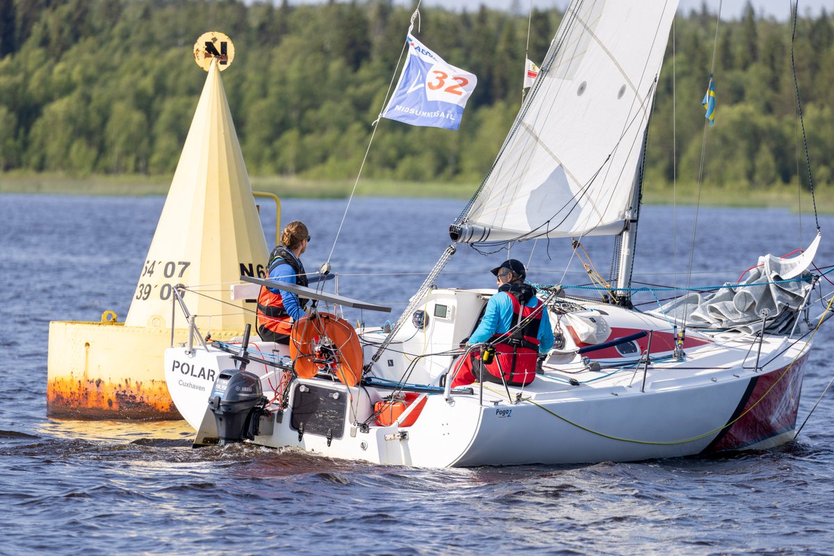 Polar wins the bmallest boat prize, beating the 2017 record with 7d-20h-30m-39s
#midsummersail #balticnonstop #agoradirect #musto  #töre #balticsea #heartoflapland #balticregatta #sailing #ostseenonstop #ostseeregatta #segeln #baltic #ostsee #regatta #yacht #yachtwelt_weisse_wiek