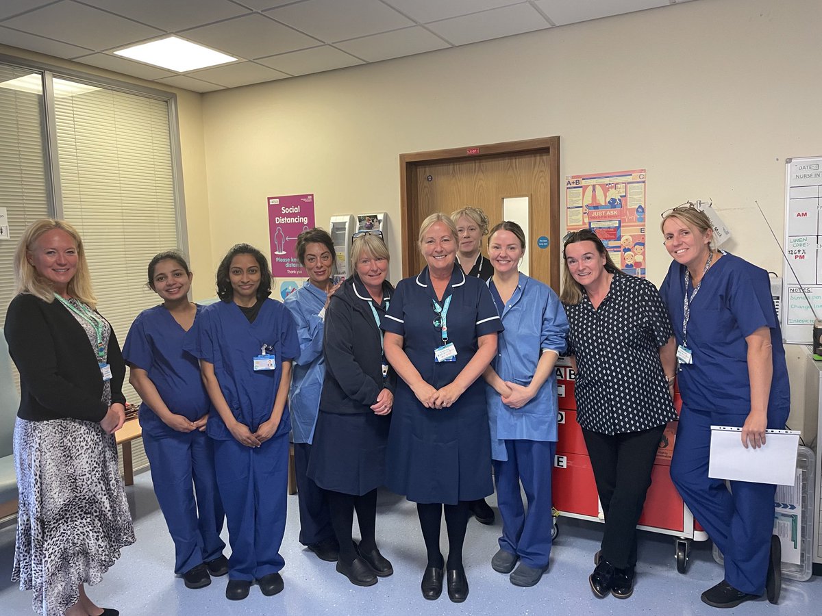 Kimberley_S_J's tweet photo. Our amazing Endoscopy Team at WHH. @carolm8514 Thank you team Endoscopy for all your OUTSTANDING achievements for our patients and each other. #SimplyTheBest 🥇🥇🥇 https://t.co/L3Wox5kVXj
