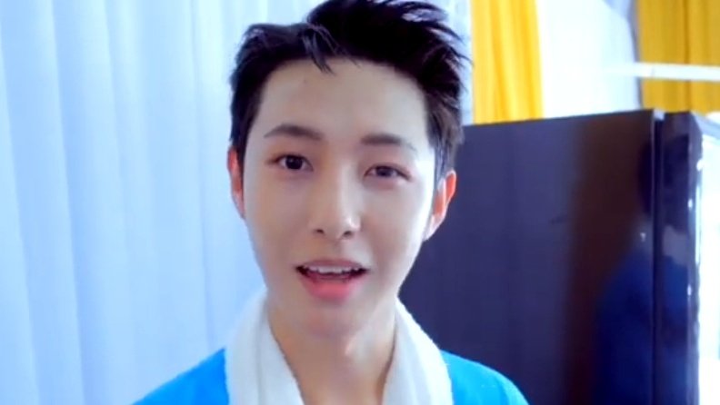 renjunsfluffy's tweet photo. handsome renjun in Indonesia https://t.co/vlhlzVt0mS