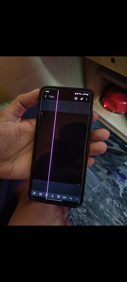 ShafeeqTech's tweet photo. @SamsungIndia please take look at this !!! Just after warranty expired for my S20+, the screen got a pink permanent line. Done all type of troubleshooting possible from our side. Could you please help me to fix this. https://t.co/Z7QzuXgwVo