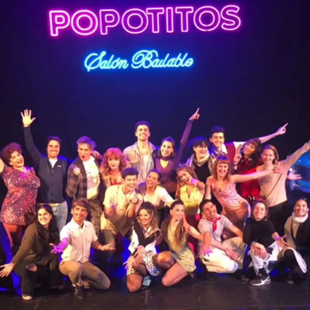 ZZNoficial's tweet photo. Solo quedan 5 Chances para descubrir está Historia de Amor... Musical 💘 #Popotitos - todos los SAB. de Julio en el CPM de la Cdad. de Bs. Aires 🎫 Entradas por sist. PlateaNet y en la Boletería 🎭 @Caro_Ibarra @PabloJuin_ @NegraDiaz @CallMeMarAF https://t.co/Jc1fik0BWu