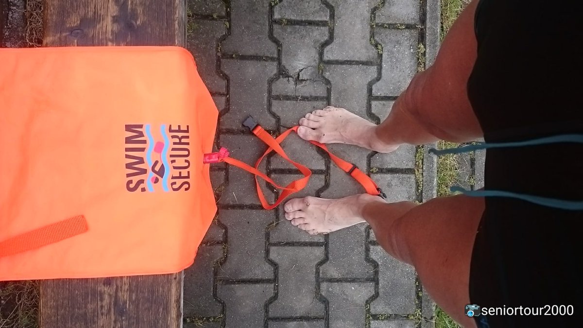 seniortour2000's tweet photo. 🎼"Just swimming in the rain.."😁Před obědem nikde nikdo na #Bolevak #Plzen, však taky proč,
pršelo.#Channel2022 #challenge #now9955m #FanoushiToDas 🏊👍😁 Nemůžu si nepostěžovat..začínal jsem před Ostende a na těch malých plážích přibývá nepořádku,nová ohniště,u břehů PETky atd. https://t.co/6YttCFGio9