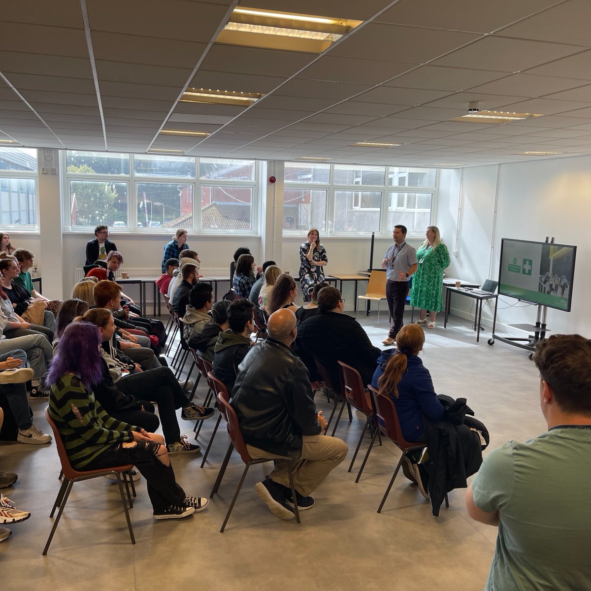 BridgendCollege's tweet photo. ๐ We are delighted to welcome so many new and prospective students to our transition days. Ensuring you can 'Be all that you can be' ready for a new academic year.
#ReadyGetSet https://t.co/R8wbiN96wc