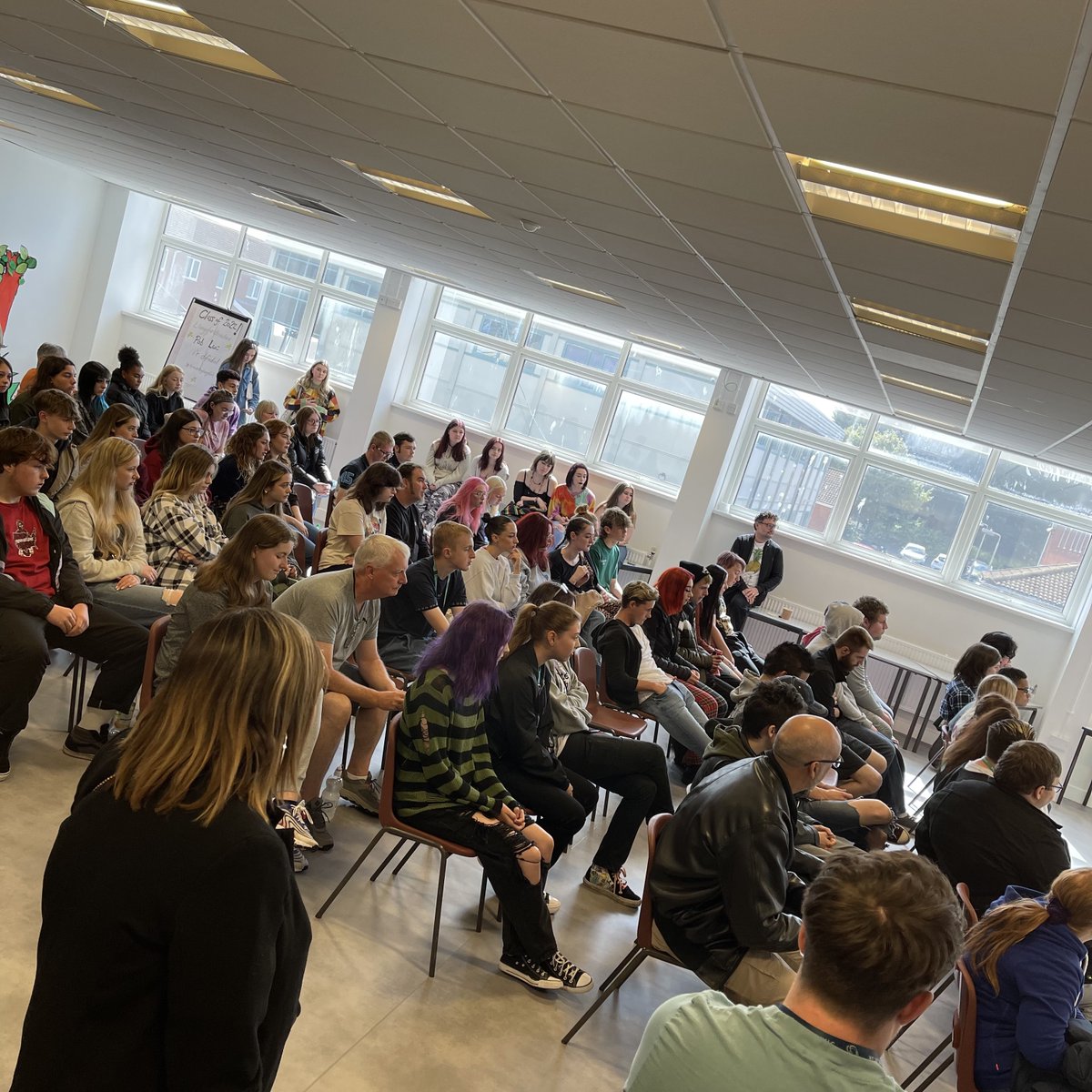 BridgendCollege's tweet photo. ๐ We are delighted to welcome so many new and prospective students to our transition days. Ensuring you can 'Be all that you can be' ready for a new academic year.
#ReadyGetSet https://t.co/R8wbiN96wc