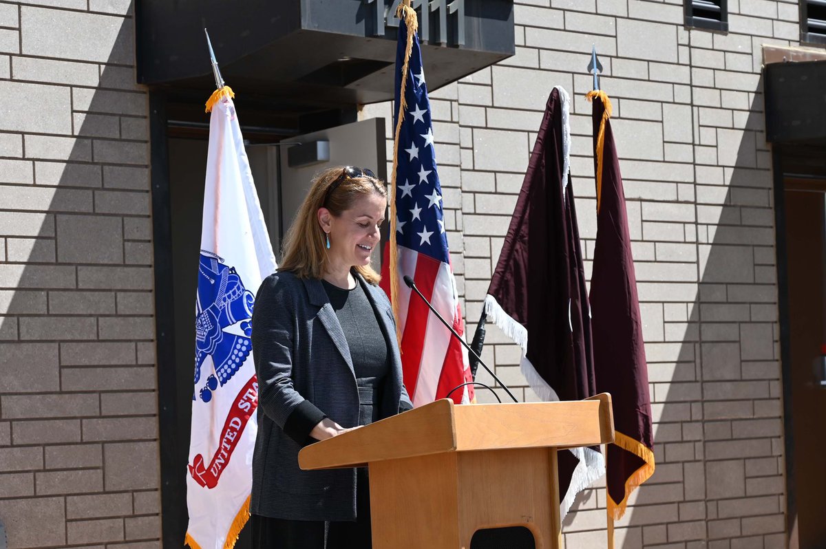 ncharkoudian's tweet photo. TFW you have the best job in the world 😄 so proud to be a part of the ribbon cutting of our new High Altitude Lab   @PikesPeakSummit @USARIEM @usamrdc https://t.co/HR7cUVnE1n