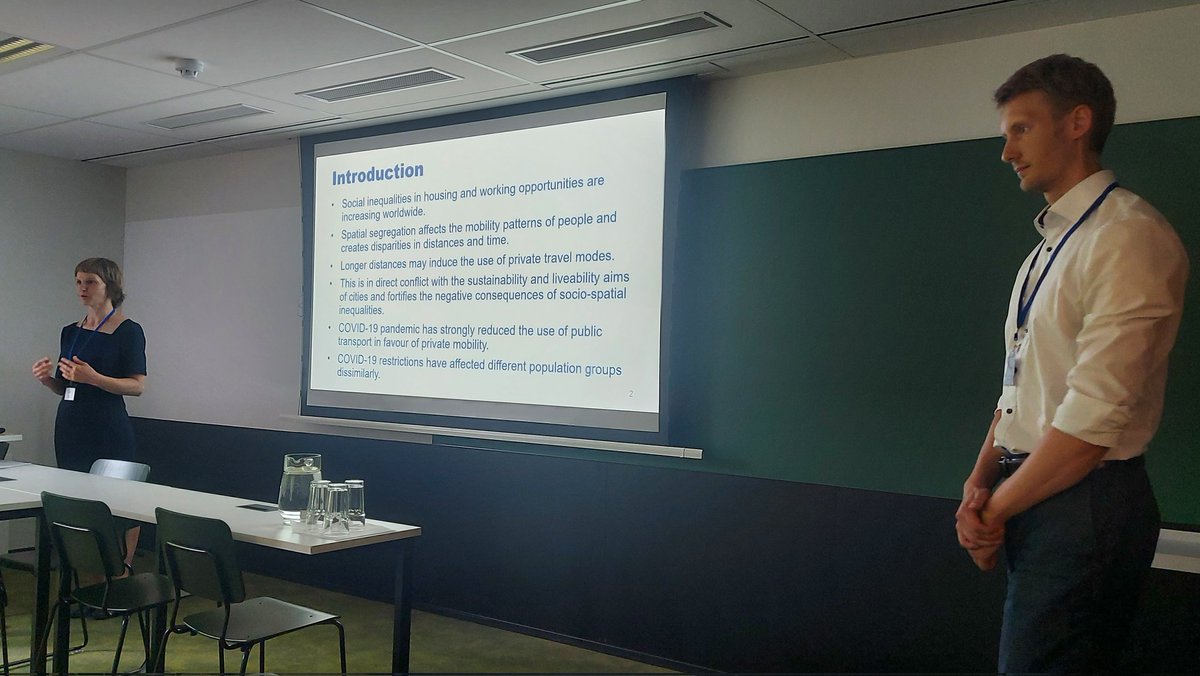 #MobileTartu has moved on to parallel sessions and our very own <a href="/SiiriSilm/">Siiri Silm</a> and <a href="/AgoTominga/">Ago Tominga</a> together with <a href="/agepoom/">Age Poom 💙💛</a> and <a href="/TiitTammaru/">Tiit Tammaru</a> are presenting the first results from a study using  #GPS data from #MobilityLog application to uncover the inequalities in #Tallinn, #Estonia.