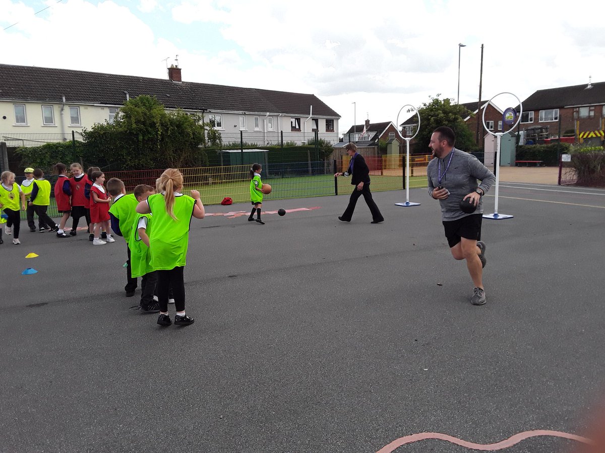 MrCommanderYr2 tweet media