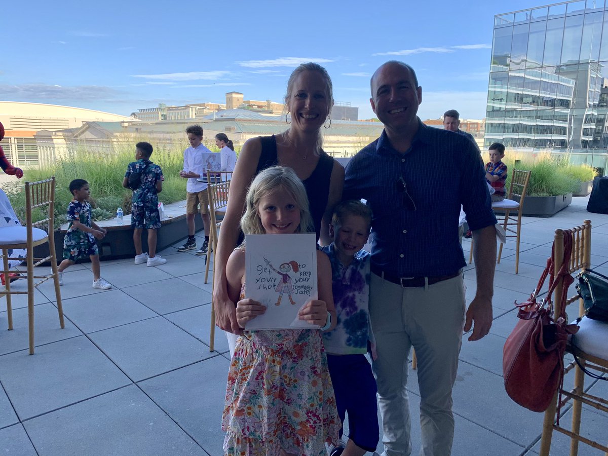 DMEforDC's tweet photo. Last night, DME celebrated the winners of our #HealthyHeroesDC Youth Art Contest! 

These inspiring artists showed us why getting vaccinated is so important to protecting the health of our communities. We look forward to sharing the winning artwork throughout the summer! https://t.co/0woXtWGgzT