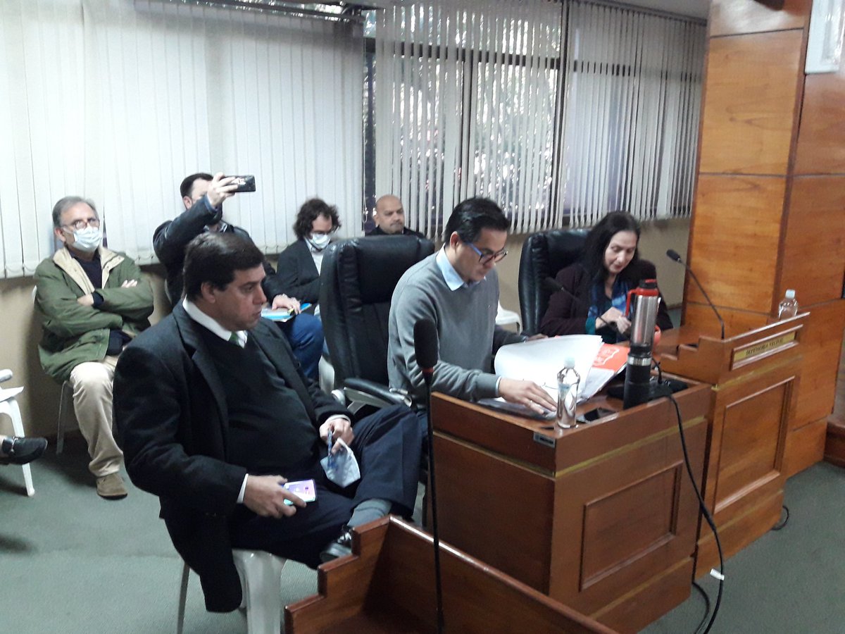 juntasuncion's tweet photo. Con el informe del Equipo Técnico de la Intendencia Municipal sobre el Proyecto de "Reordenamiento Administrativo y Financiero de la Municipaldad de Asunción", se da inicio a la sesión ordinaria de la fecha.
#JuntaAsu 🏙 https://t.co/LIdgq1EZhK