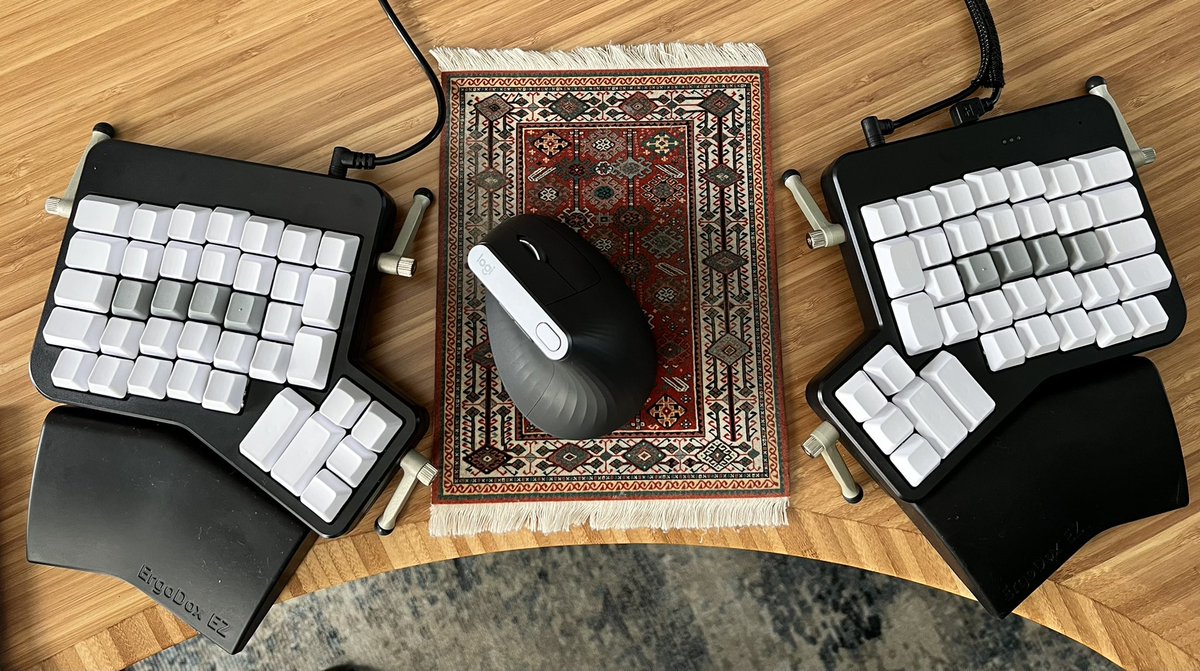 𝖣Σ𝖱𝖨𝖵𝖤 tweet media